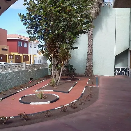 Апартаменты Residencial Roca Eden *